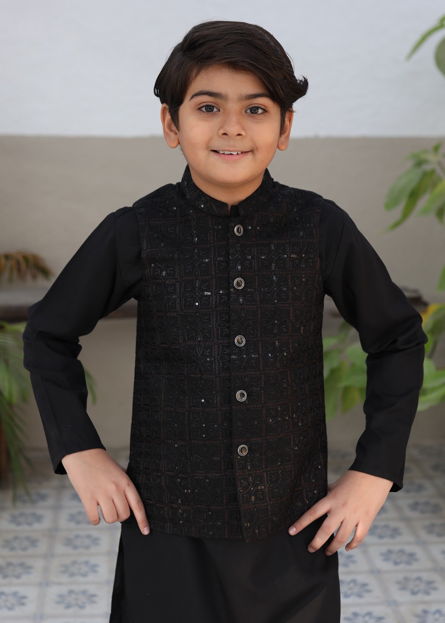 Onyx Waistcoat Suit AHW-040 Secondary image
