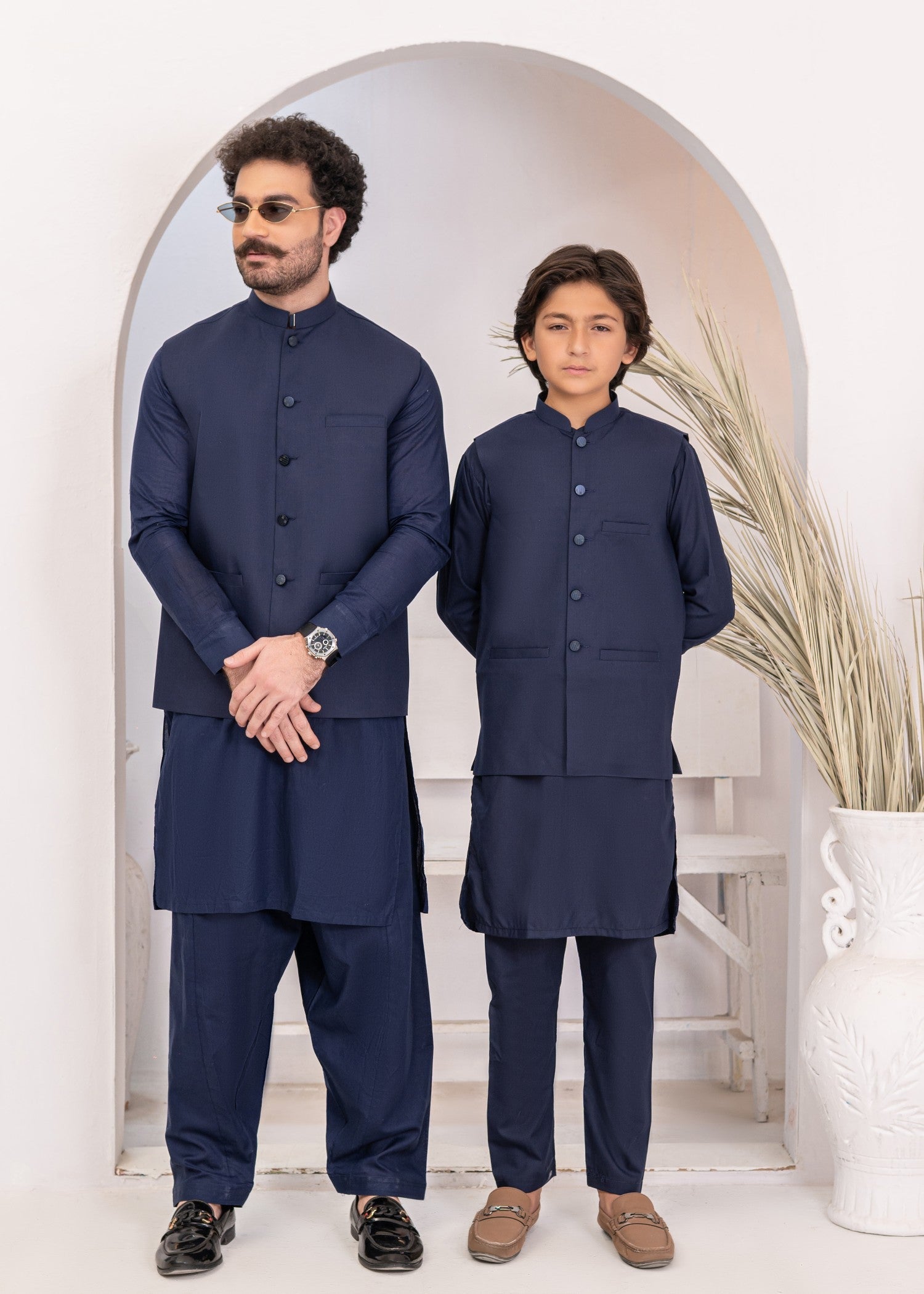 Waistcoat Suit EW77 Secondary image