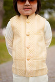 Off White Waistcoat Suit EW 42