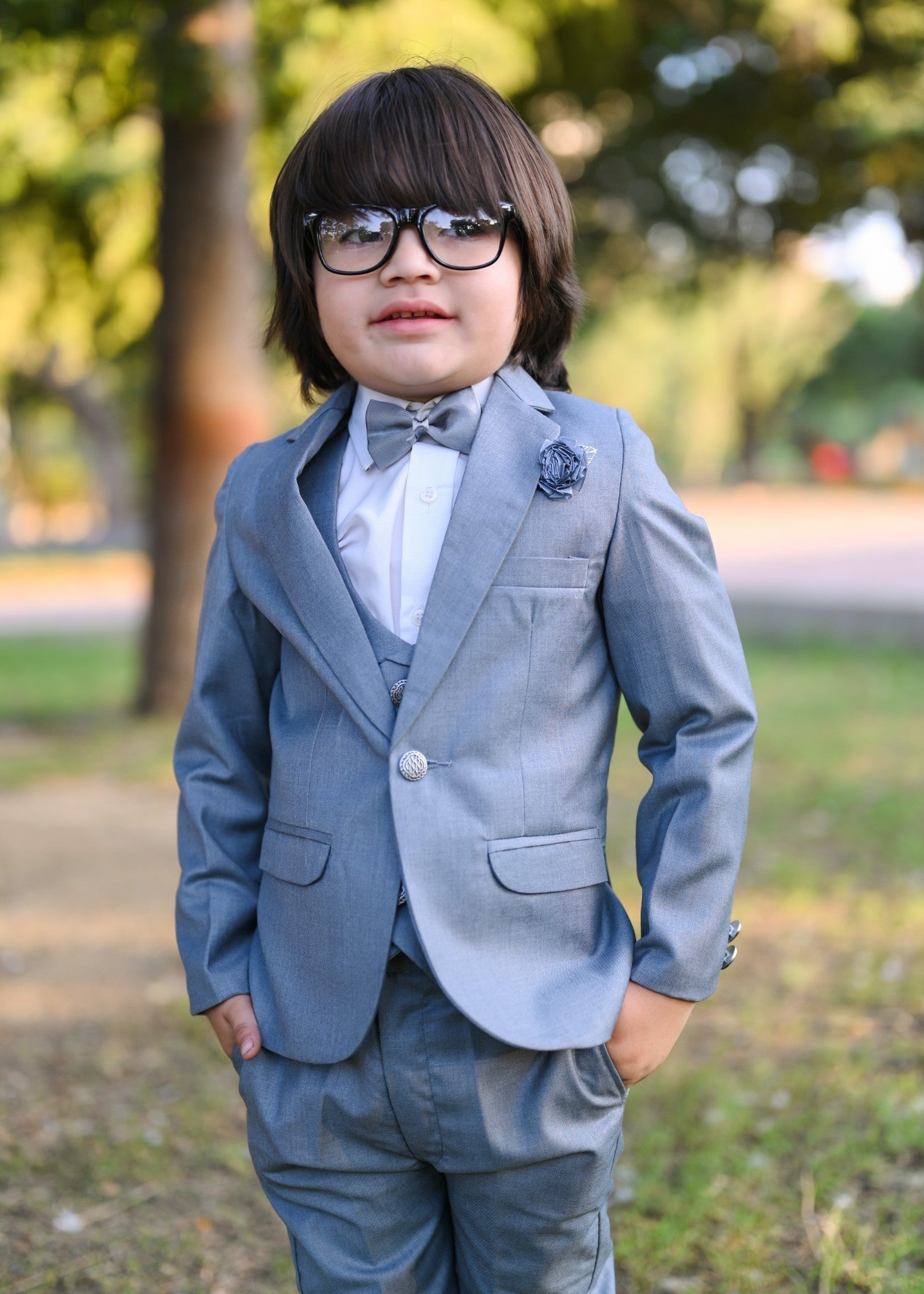 5pcs Grey suit (Coat+Pant+waistcoat+Shirt+Bow) - CPS 005 Secondary image