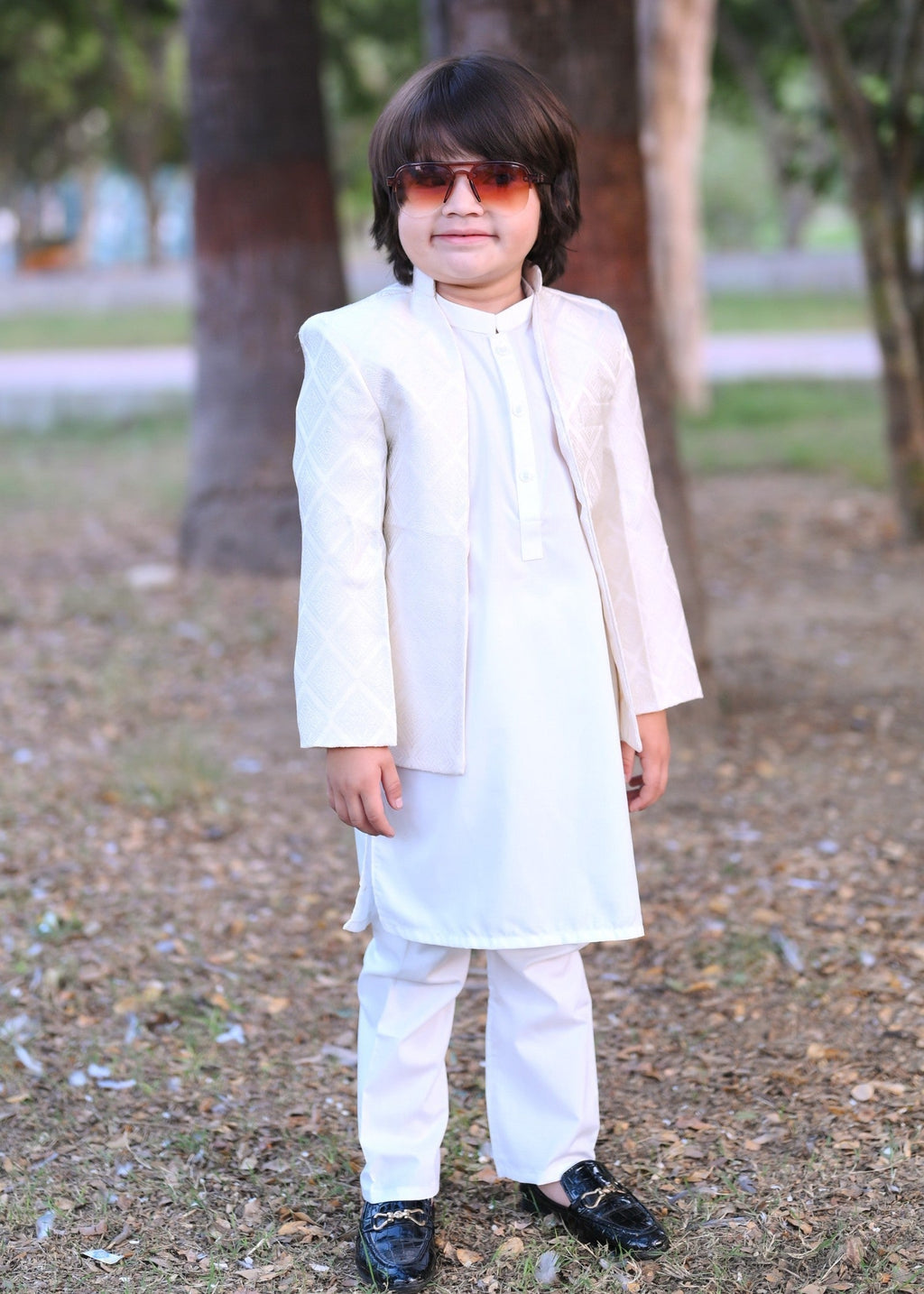 White Open Prince coat suit - p17