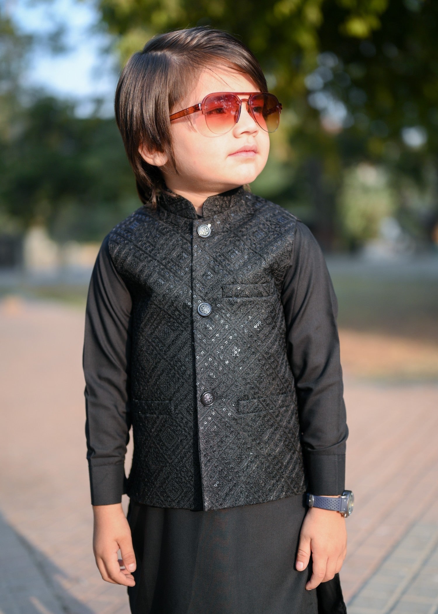 Black Sequence Embroidered Waistcoat Suit EW27 Secondary image