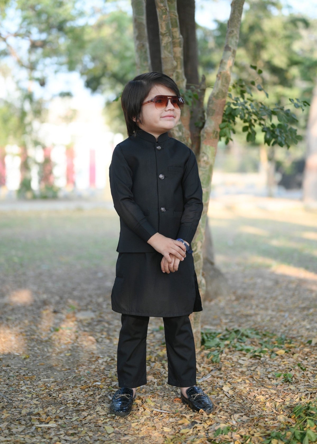 Plain Black Waistcoat Suit EW29 Main image