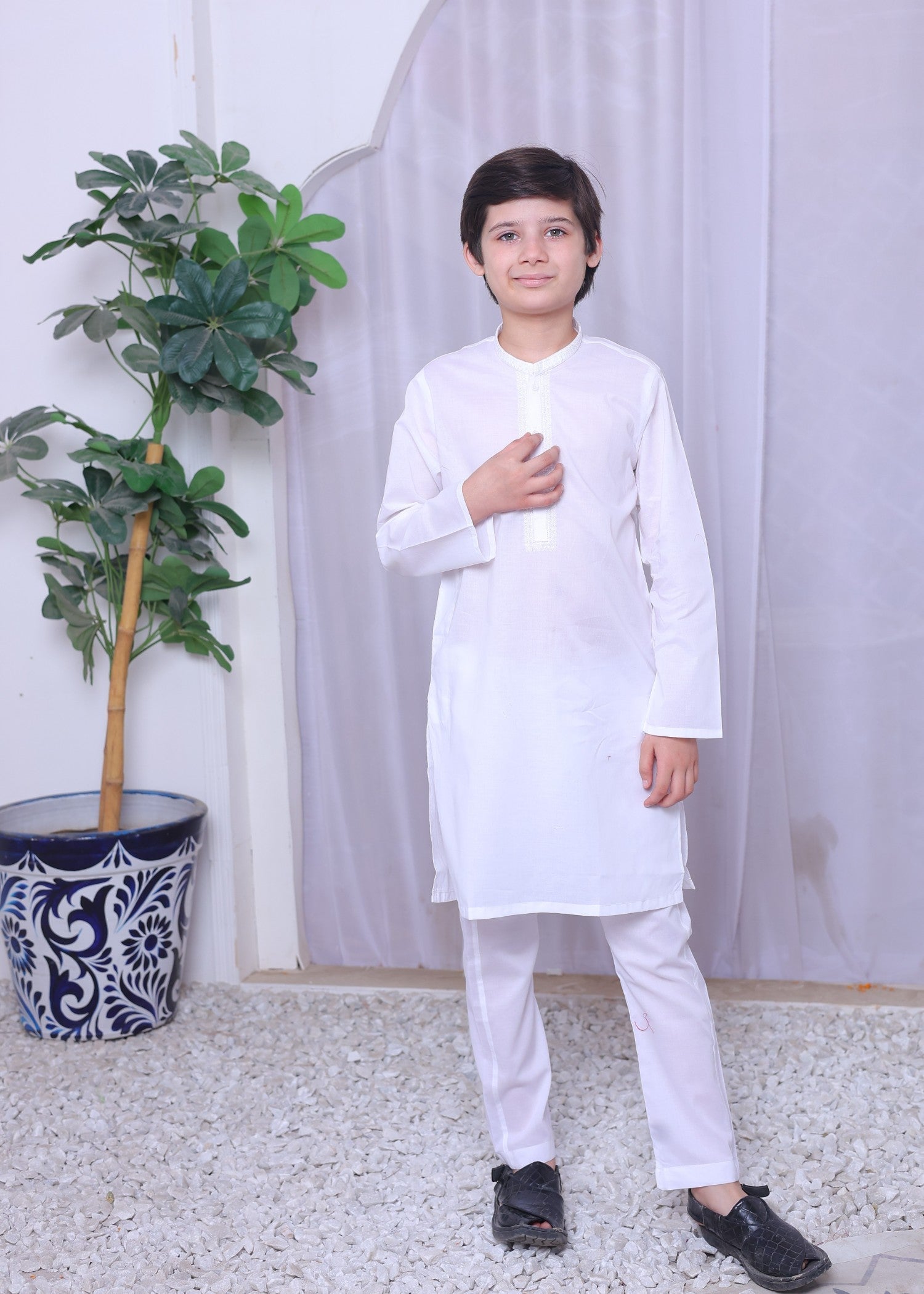 White Kurta Trouser-AH 027 Secondary image