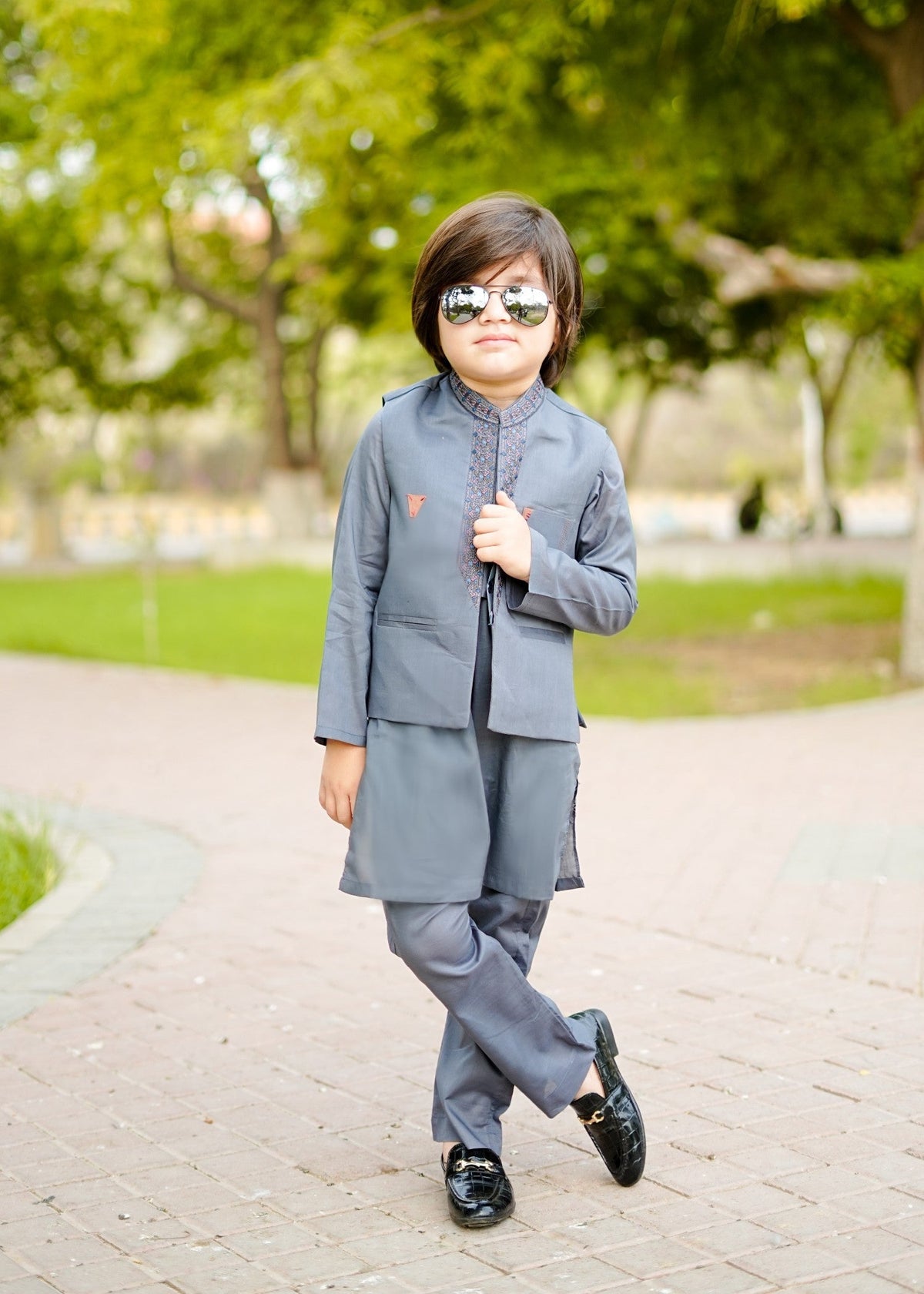 Zink Grey Waistcoat Suit-AHW-001 Main image