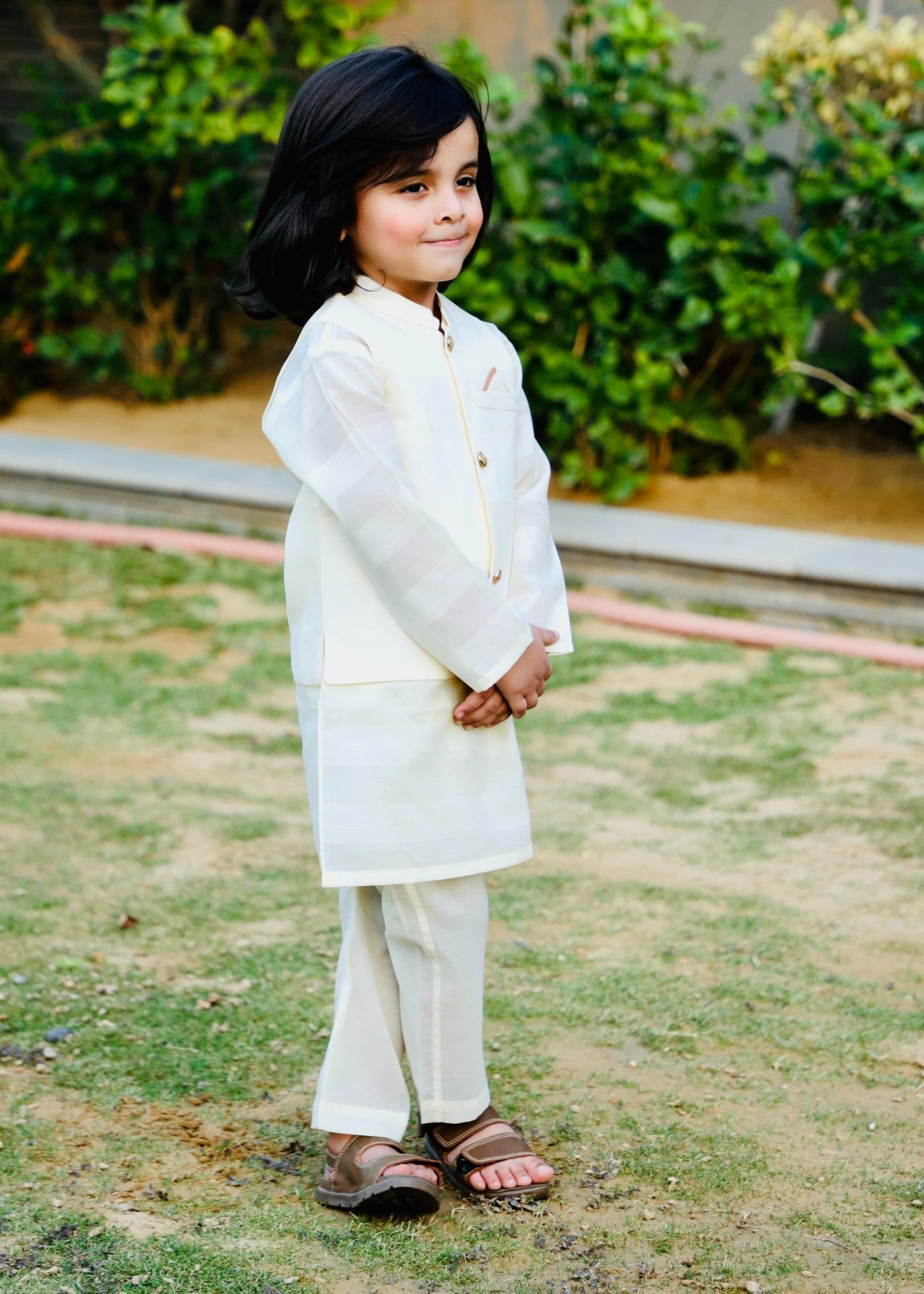 Off White Waistcoat Suit AHW 016 Secondary image