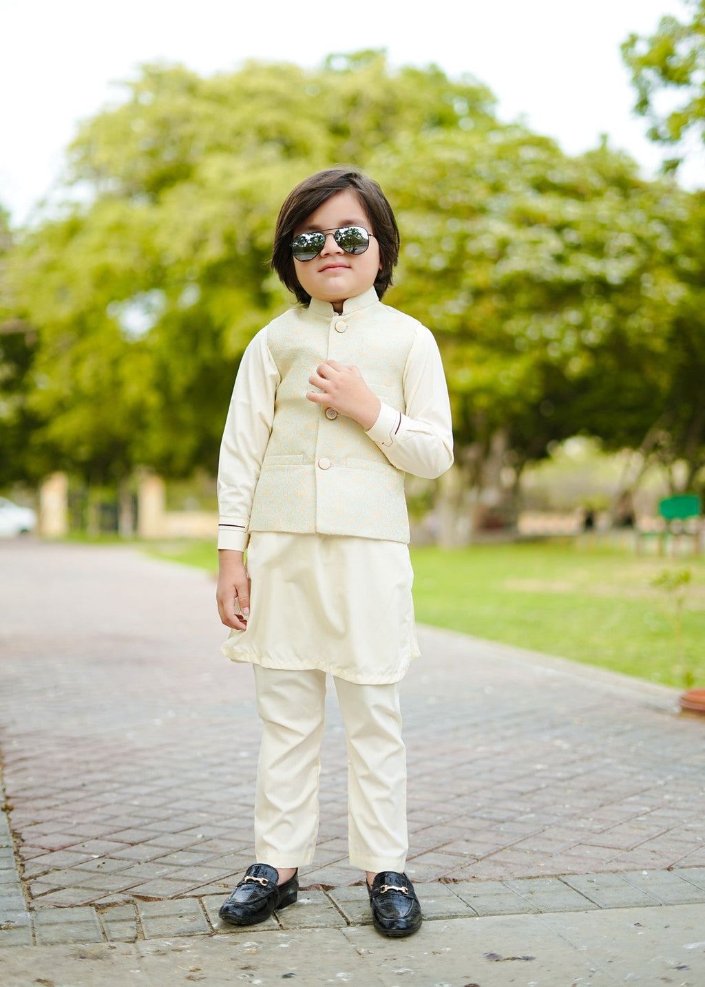 Cream waistcoat suit EW 53