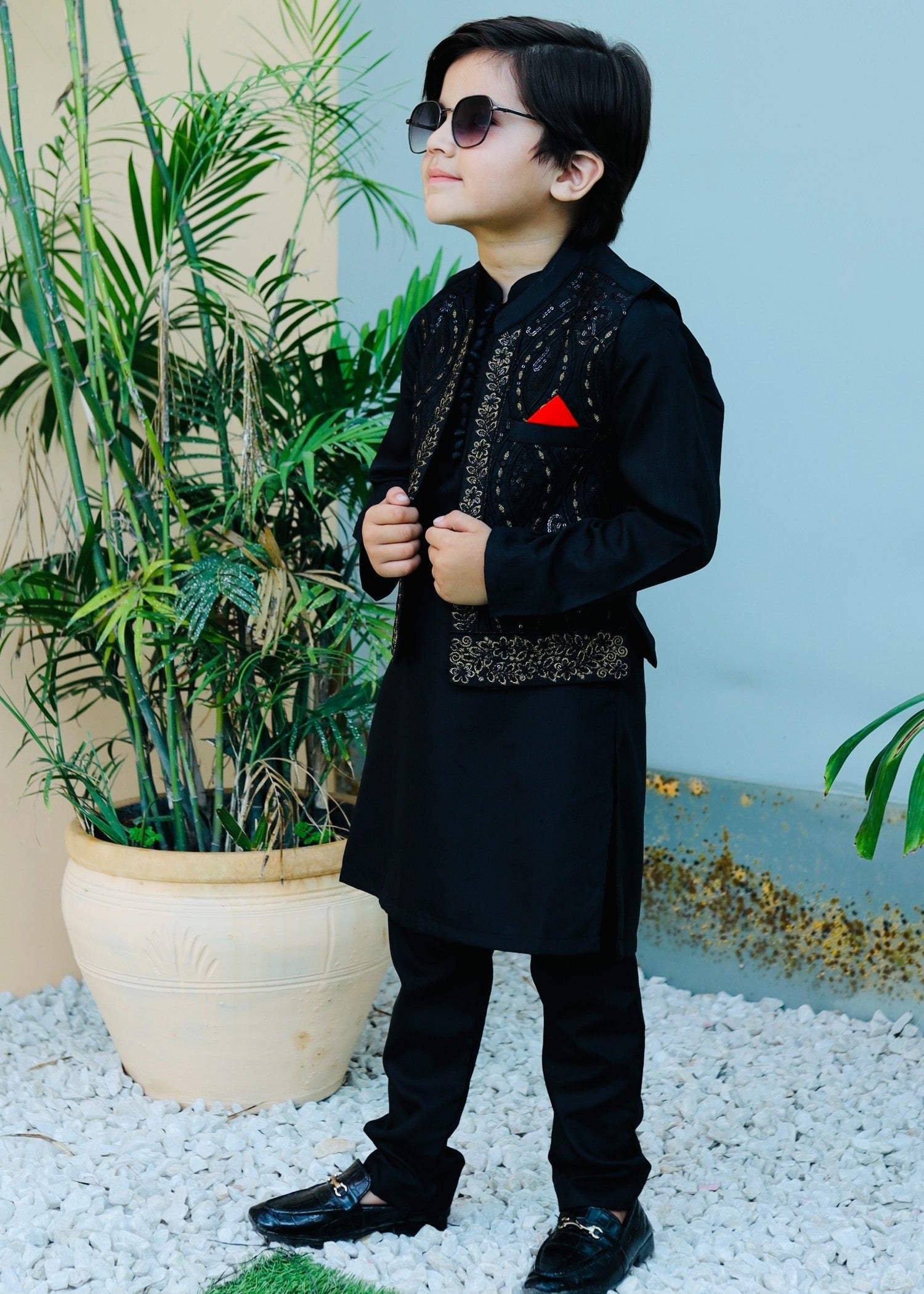 Black Waistcoat Suit AHW 008 Secondary image